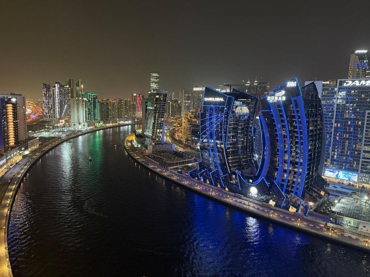 Elegant & Luxury 2Br Apartment Burj And Canal View Sabkhah Экстерьер фото