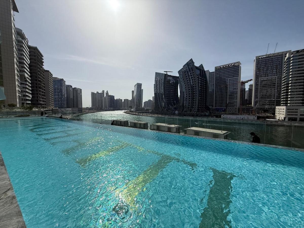 Elegant & Luxury 2Br Apartment Burj And Canal View Sabkhah Экстерьер фото