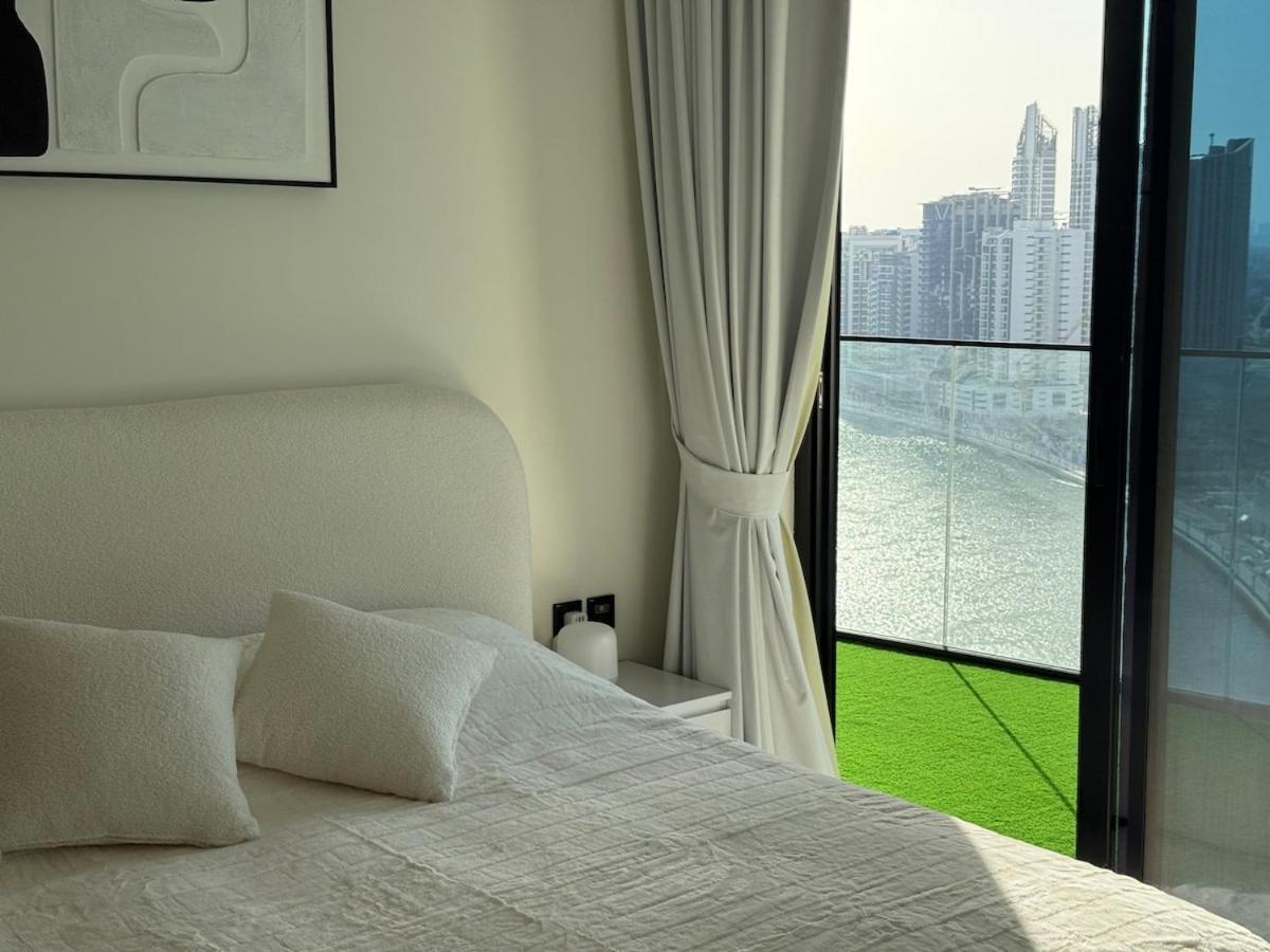 Elegant & Luxury 2Br Apartment Burj And Canal View Sabkhah Экстерьер фото
